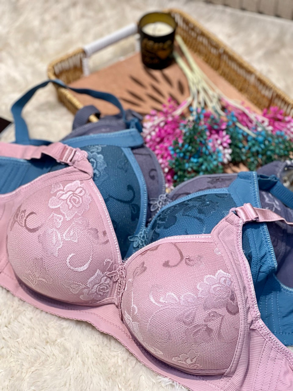 Floral Jacquard Full-Coverage Bra – Elegant Everyday Comfort