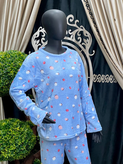 Polka Dot Fleece Lounge Set – Soft & Cozy Winter Wear