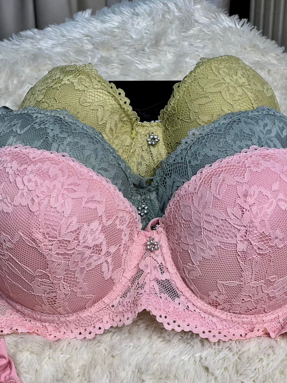 Golden Elegant Lace Padded Bra Panty Set