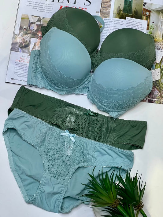 Emerald Grace Lace Bra & Panty Set
