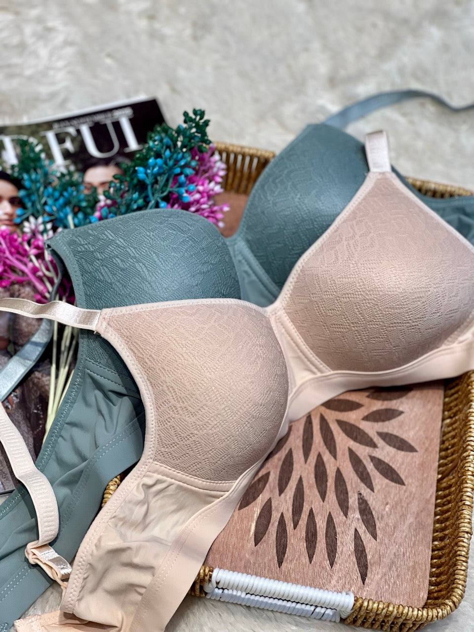 Elegant Lace cup Non-Padded Everyday Bra