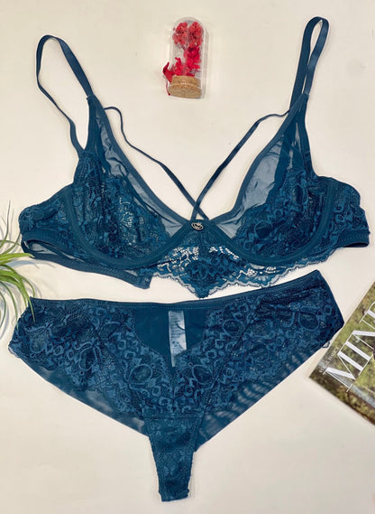 ✨ Alluring Lace Lingerie Set (Bra & Panty)