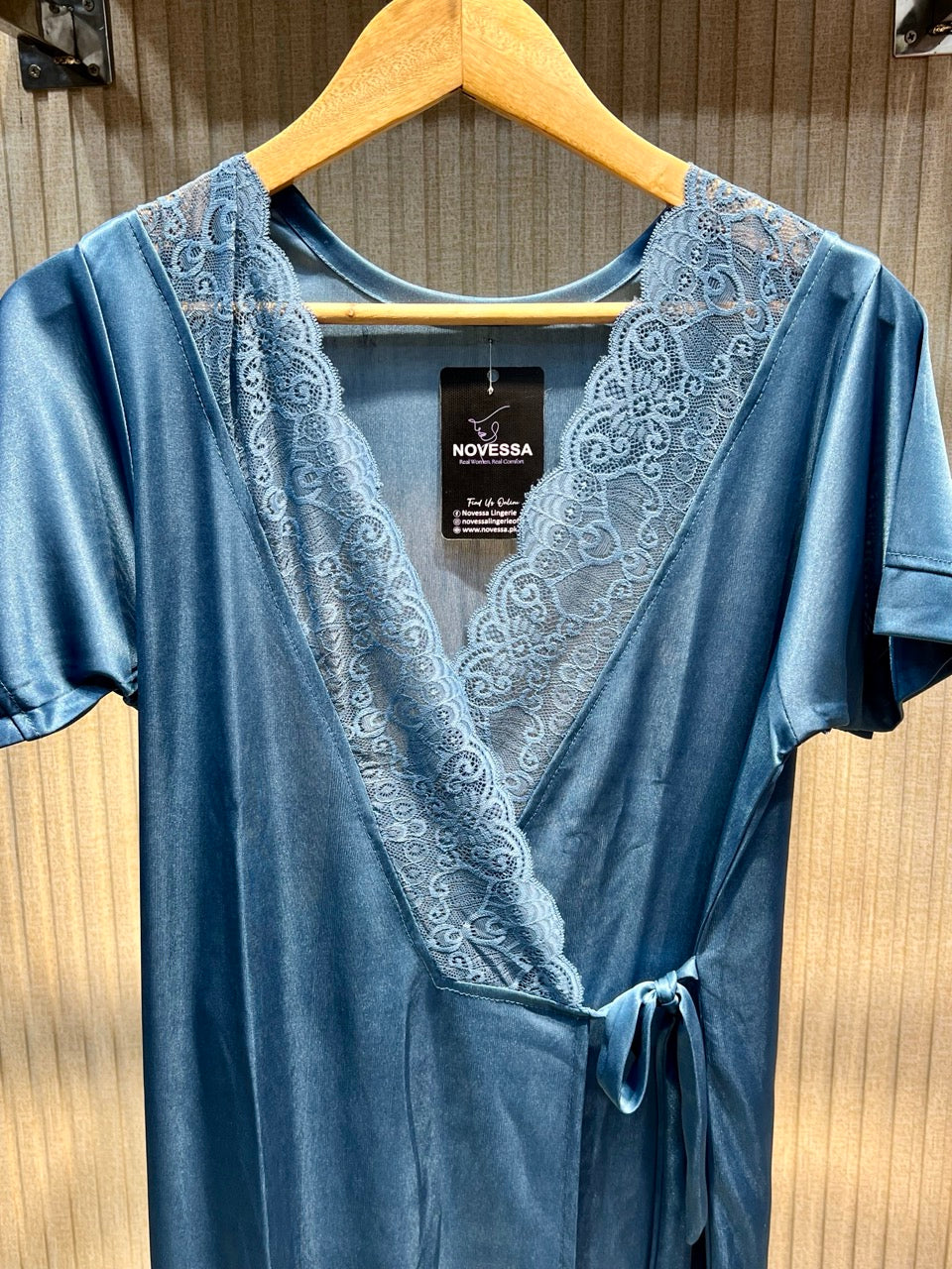 Elegant 2-Piece Silk Nighty Set – Sleeveless & Half-Sleeve Gown