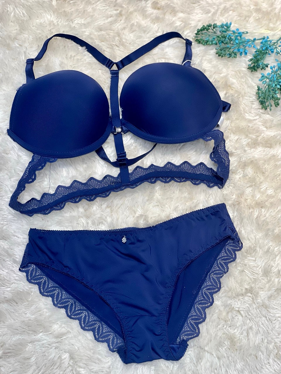 Pink Padded Bra with Lace & Triple Strap Back – Front Closure Push-Up Style