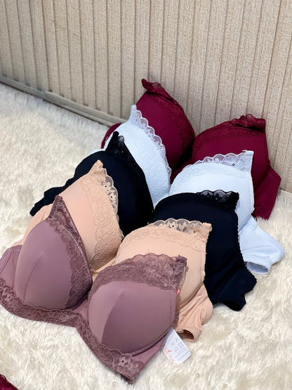 Luxury Lace Bra & Panty Set – Padded Comfort with Elegant Lace Design
