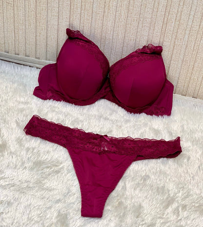 Luxury Lace Bra & Panty Set – Padded Comfort with Elegant Lace Design